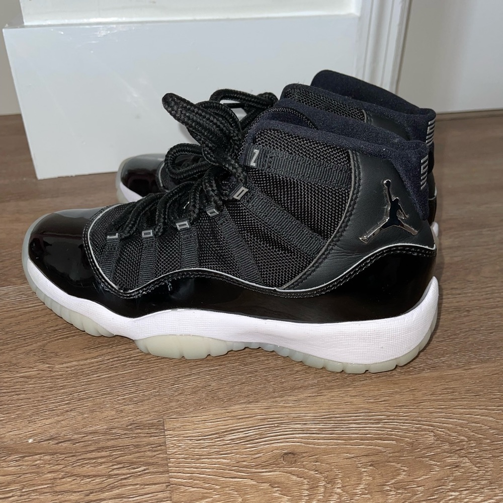 Jordan Retro 11 - Boys' Grade School - Size 6 , worn twice